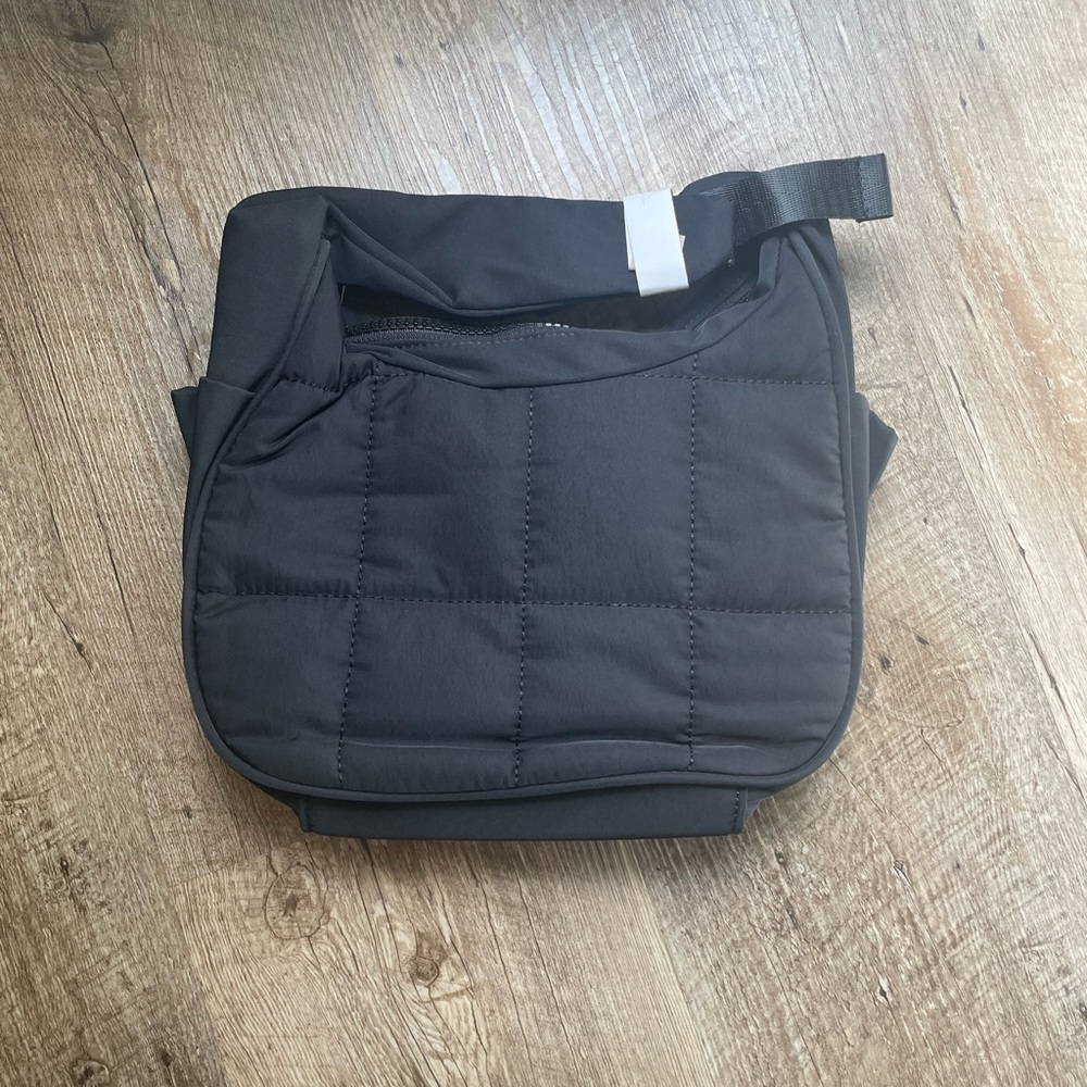 Maison Ginza Puff Bag - Picture 2 of 3